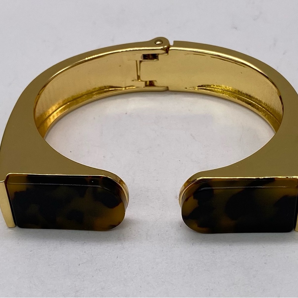 Cabi Bracelet Gold Tone Brown Tortoise Hinge Cuff Bracelet
